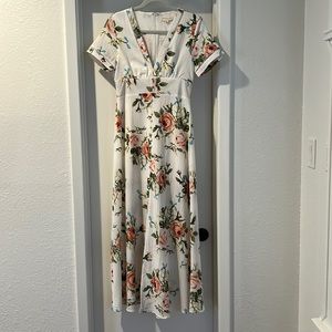Floral maxi dress - like new!